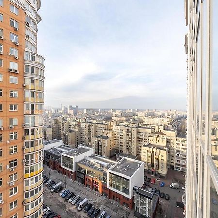 Luxury Apartments Smartplaza Obolon Metro Minskai Kijev Kültér fotó