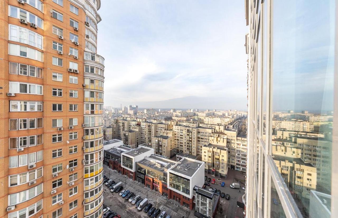Luxury Apartments Smartplaza Obolon Metro Minskai Kijev Kültér fotó