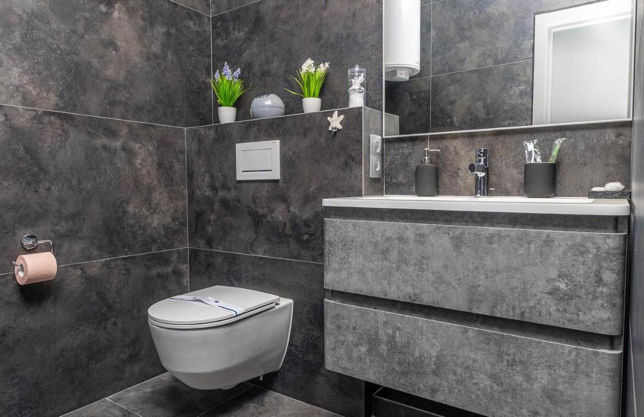 Luxury Apartments Smartplaza Obolon Metro Minskai Kijev Kültér fotó
