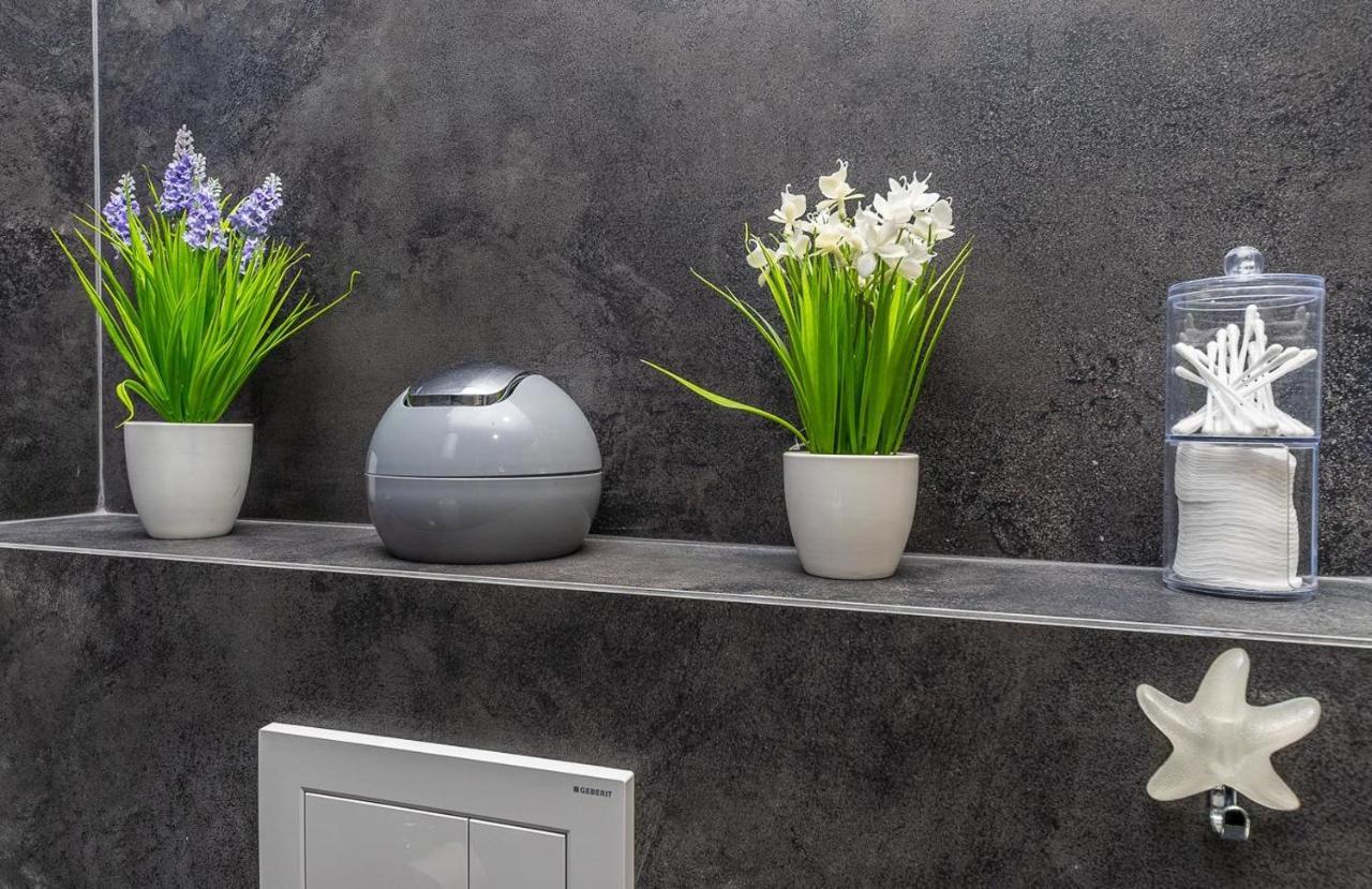Luxury Apartments Smartplaza Obolon Metro Minskai Kijev Kültér fotó